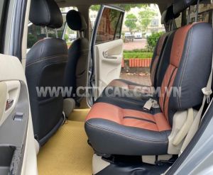 Xe Toyota Innova 2.0E 2015