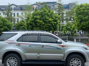 Xe Toyota Fortuner 2.7V 4x2 AT 2014