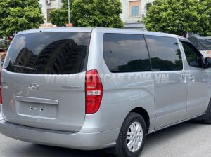 Xe Hyundai Grand Starex 2.4 MT 2016