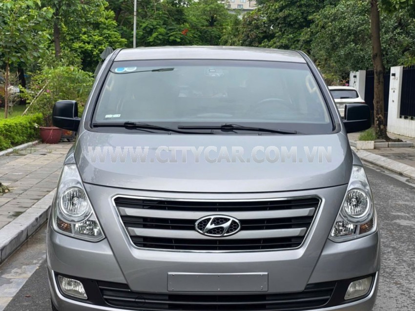 Hyundai Grand Starex 2.4 AT 2016