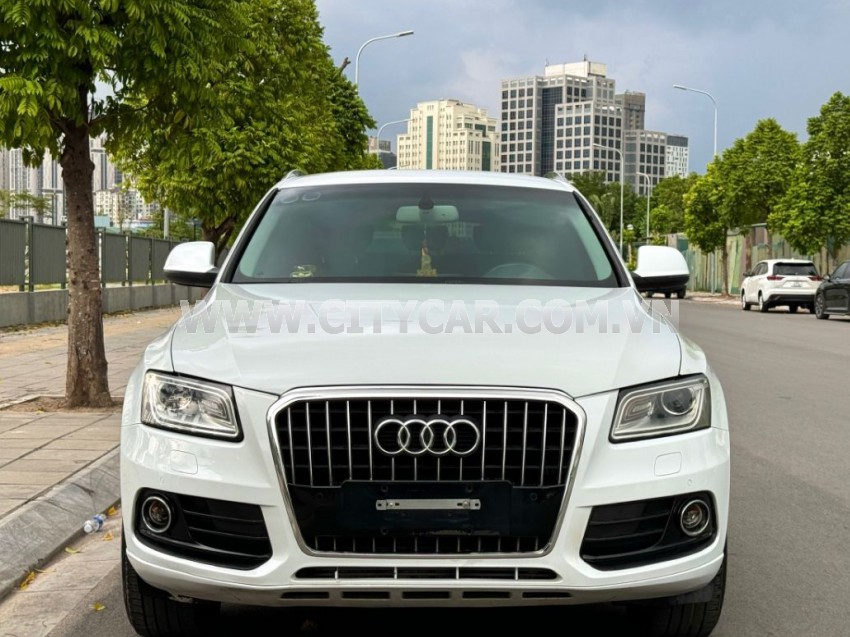 Audi Q5 2.0 AT 2012