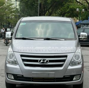 Xe Hyundai Grand Starex 2.5 MT 2016