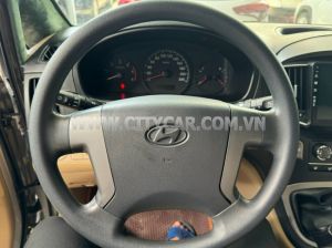 Xe Hyundai Grand Starex 2.5 MT 2016