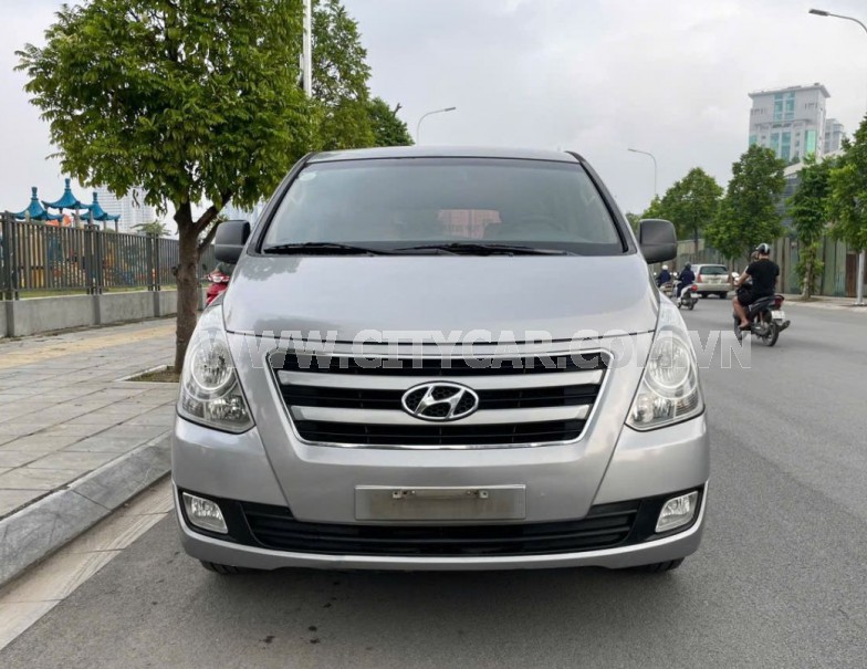 Hyundai Grand Starex 2.5 MT 2017