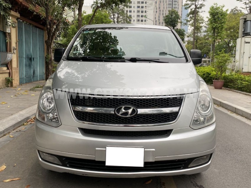 Hyundai Grand Starex 2.5 MT 2010