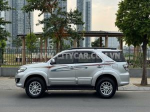 Xe Toyota Fortuner 2.7V 4x2 AT 2014