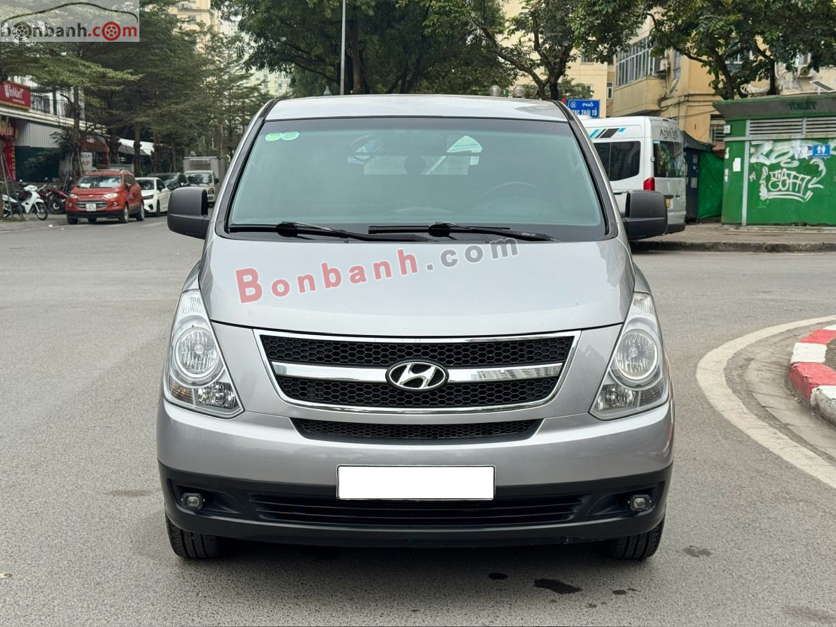 Hyundai Grand Starex Van 2.5 MT 2014