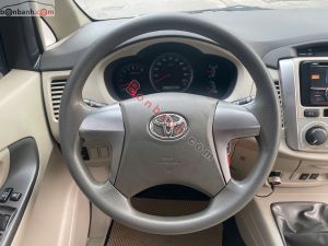 Xe Toyota Innova 2.0E 2015