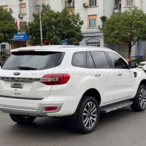 Xe Ford Everest Titanium 2.0L 4x2 AT 2022