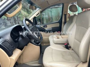 Xe Hyundai Grand Starex 2.4 MT 2016