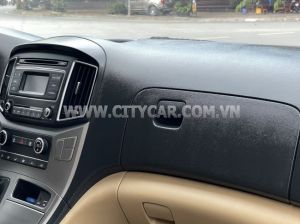 Xe Hyundai Grand Starex 2.4 MT 2016