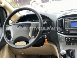 Xe Hyundai Grand Starex 2.4 MT 2016