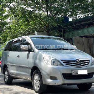 Xe Toyota Innova V 2008