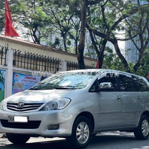 Xe Toyota Innova V 2008
