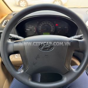 Xe Hyundai Grand Starex 2.5 MT 2012