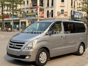 Xe Hyundai Grand Starex 2.5 MT 2017