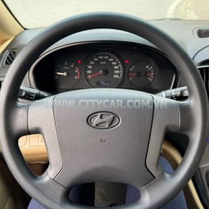 Xe Hyundai Grand Starex 2.5 MT 2017
