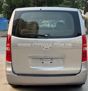 Xe Hyundai Grand Starex 2.5 MT 2017