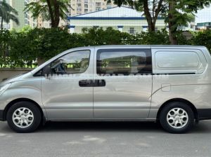 Xe Hyundai Grand Starex Van 2.4 MT 2015