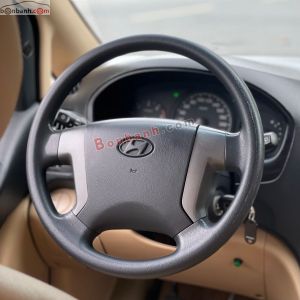 Xe Hyundai Grand Starex 2.5 MT 2017