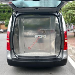 Xe Hyundai Grand Starex Van 2.4 MT 2016