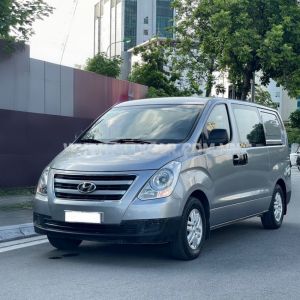 Xe Hyundai Grand Starex Van 2.5 MT 2016