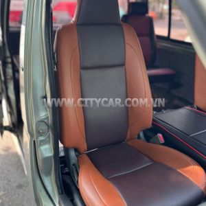 Xe Toyota Hiace 2.7 2007