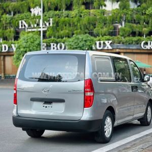 Xe Hyundai Grand Starex Van 2.5 MT 2016