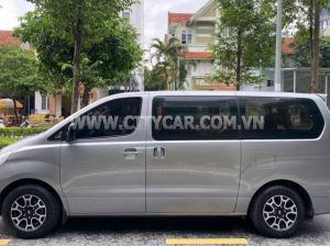 Xe Hyundai Grand Starex 2.4 AT 2016