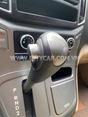 Xe Hyundai Grand Starex 2.4 AT 2016