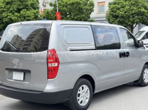 Xe Hyundai Grand Starex Van 2.4 MT 2013