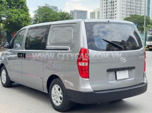 Xe Hyundai Grand Starex Van 2.4 MT 2013