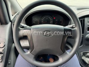 Xe Hyundai Grand Starex Van 2.4 MT 2013