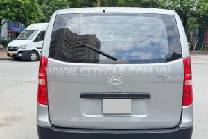 Xe Hyundai Grand Starex Van 2.4 MT 2013