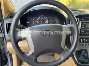 Xe Hyundai Grand Starex 2.4 MT 2016