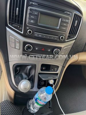 Xe Hyundai Grand Starex 2.4 MT 2016