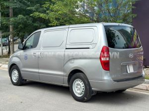 Xe Hyundai Grand Starex Van 2.5 MT 2011