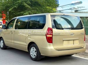 Xe Hyundai Grand Starex 2.4 MT 2010