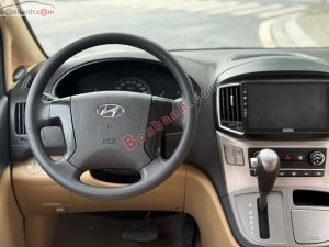 Xe Hyundai Grand Starex 2.4 AT 2017