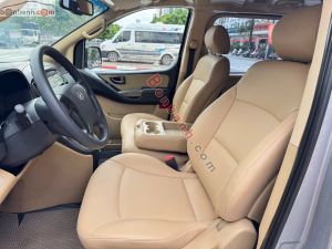 Xe Hyundai Grand Starex 2.4 AT 2017