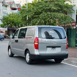 Xe Hyundai Grand Starex Van 2.4 MT 2016