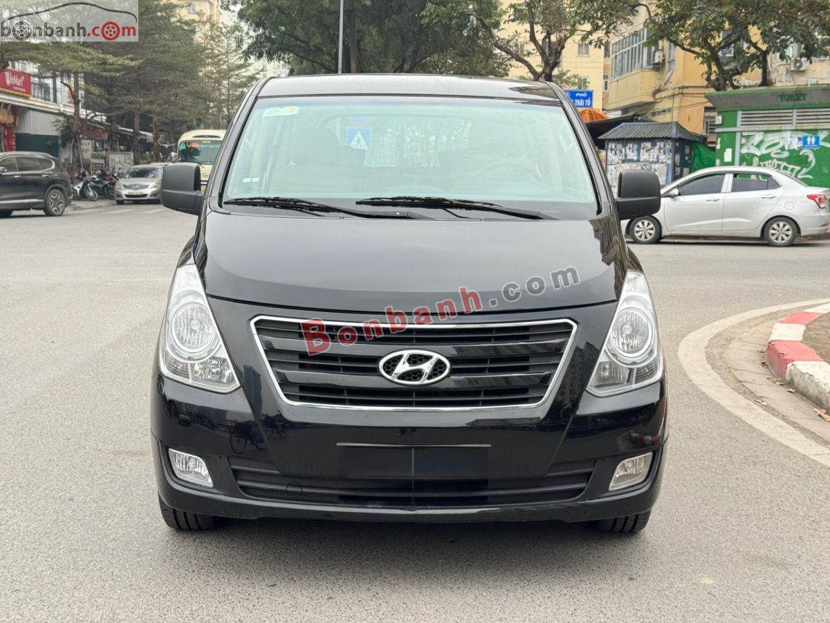 Hyundai Grand Starex 2.5 MT 2016