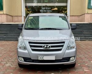 Xe Hyundai Grand Starex 2.5 MT 2016