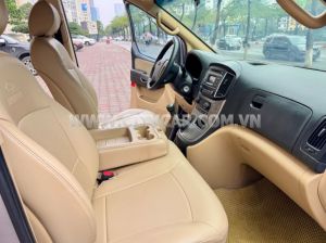 Xe Hyundai Grand Starex 2.5 MT 2016