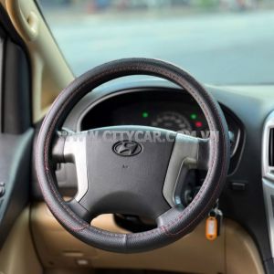 Xe Hyundai Grand Starex 2.5 MT 2016