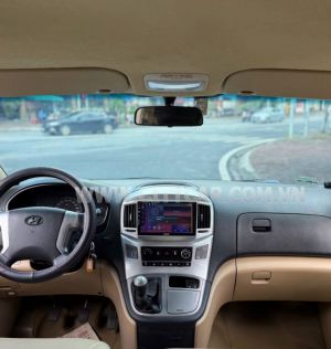 Xe Hyundai Grand Starex 2.5 MT 2016