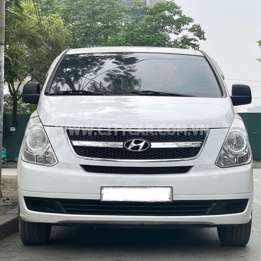 Hyundai Grand Starex Van 2.5 AT 2014