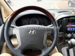 Xe Hyundai Grand Starex Limousine 2.4 AT 2015