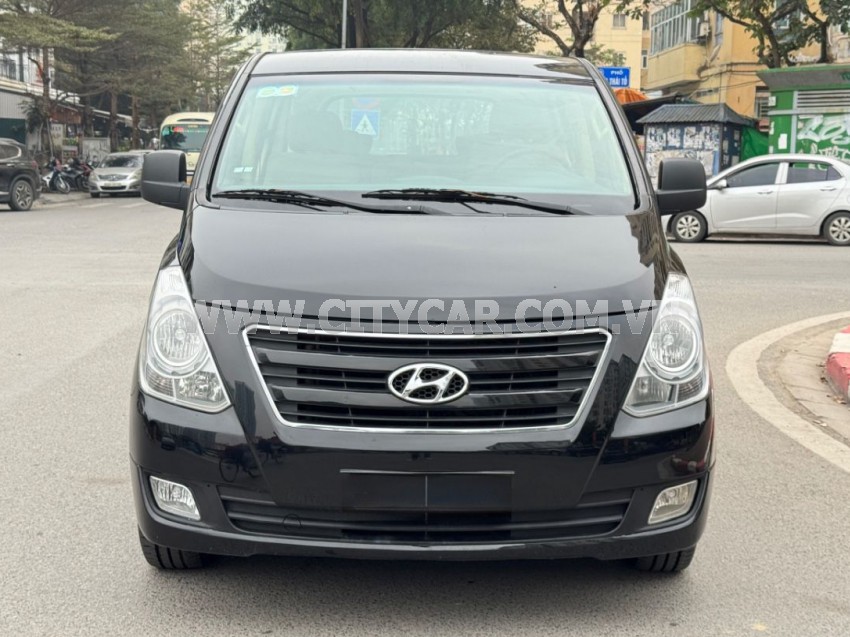 Hyundai Grand Starex 2.5 MT 2016