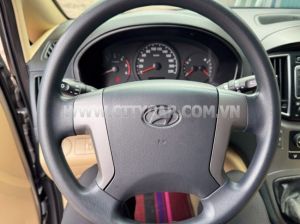 Xe Hyundai Grand Starex 2.5 MT 2016